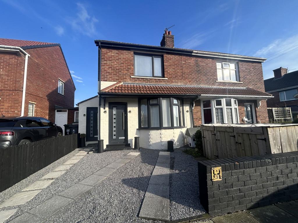 Lesbury Avenue, Wallsend, Tyne and... 2 bed semidetached house £140,000