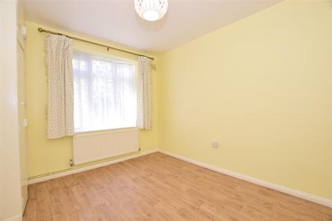 1 bedroom ground floor flat for sale, Leamington Close, Harold Hill, Essex