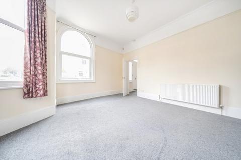 House to rent - Lee High Road London SE13