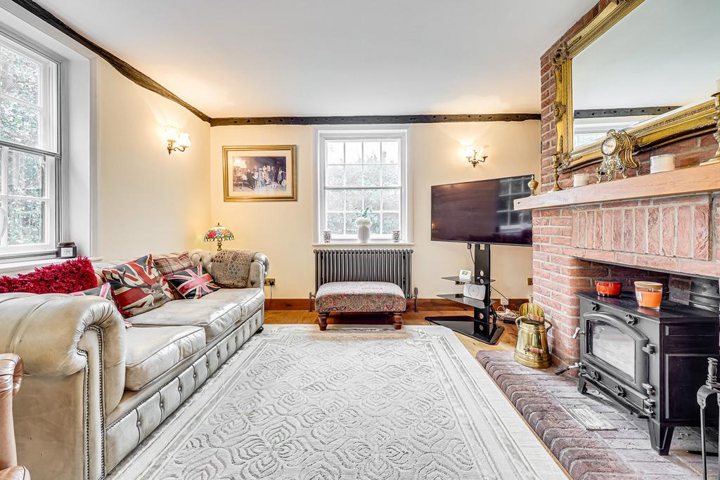 Pound Lane, Basildon, SS15 5 bed detached house for sale £750,000