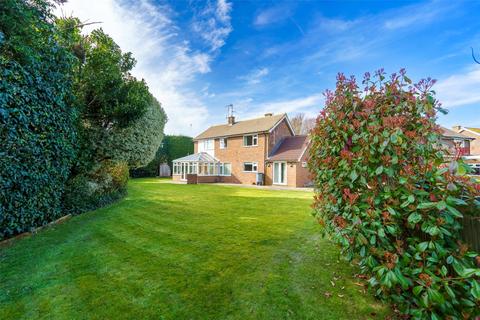 3 bedroom detached house for sale, Falmer Avenue, Goring Hall, Goring By Sea, West Sussex, BN12