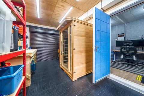 13 Bartholomew Close, Walton Park, Milton Keynes, MK7 7HH