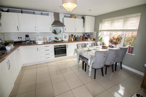 4 bedroom detached house for sale, Course Meadow, Swindon SN5