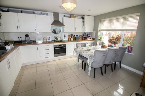 5 Course Meadow, Purton, Swindon, SN5 4GL