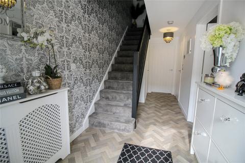 5 Course Meadow, Purton, Swindon, SN5 4GL