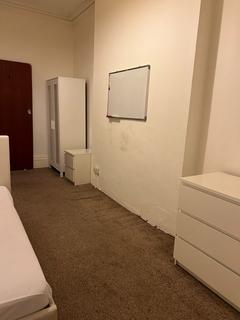 1 bedroom in a house share to rent, Double Room Ground Floor, Knightstone Road