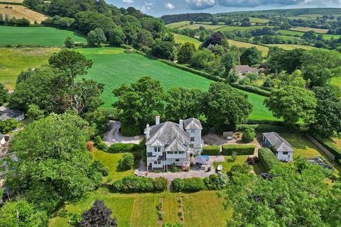 5 bedroom detached house for sale, Chagford Cross, Moretonhampstead, Newton Abbot, Devon, TQ13