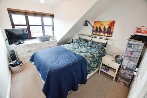 1 bedroom flat for sale, Celedon Close, Grays, RM16