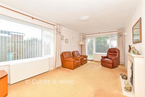 3 bedroom detached bungalow for sale, Alperton Close, Bognor Regis, West Sussex