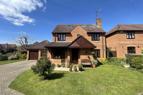 5 bedroom detached house for sale, Dianthus Place, Winkfield Row, Bracknell, Berkshire, RG42