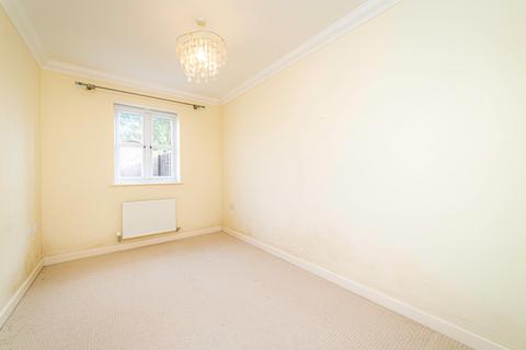 2 bedroom flat for sale, Orchard Court, Ashford, TN23