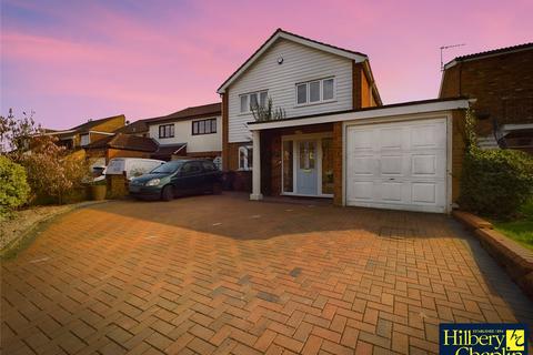 4 bedroom detached house for sale, Heathleigh Drive, Langdon Hills, Essex, SS16