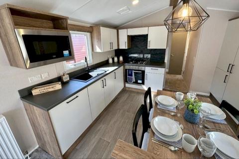 2 bedroom static caravan for sale, Riverside Holiday Park, Banks PR9