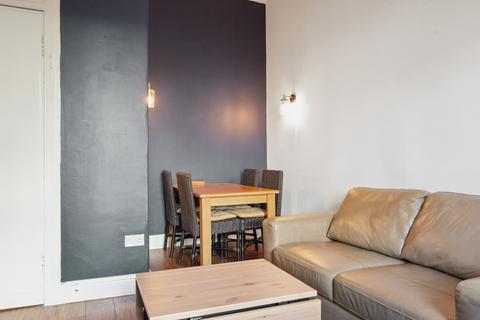 2 bedroom flat to rent, Cowan Street, Flat 1/2, Kelvinbridge, Glasgow, G12 8PF