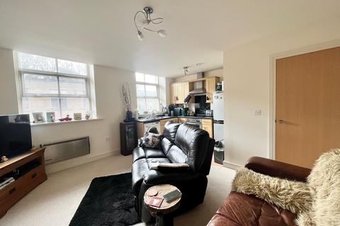 1 bedroom flat for sale, The Park, Kirkburton, HD8