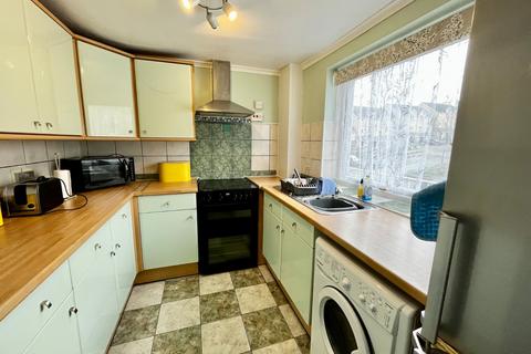 2 bedroom flat to rent, St. Aidans Square, Bingley, West Yorkshire, BD16