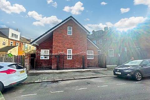 2 bedroom detached house to rent - Clough Road, Sheffield S1