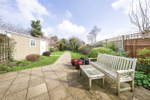 3 Bodley Close, New Malden, KT3 5QQ