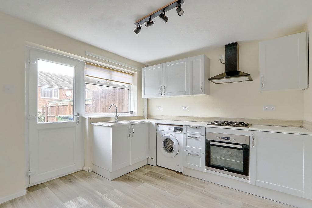 Keats Road, Middlesbrough, TS6 3 bed terraced house for sale £120,000
