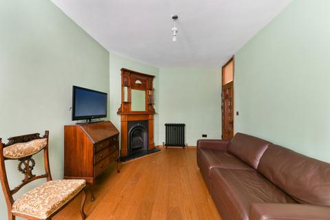 1 bedroom flat to rent, Knollys House, 39 Tavistock Place, London