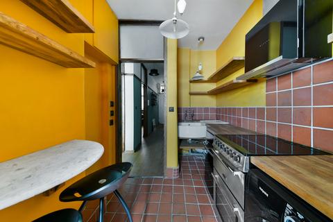 1 bedroom flat to rent, Knollys House, 39 Tavistock Place, London