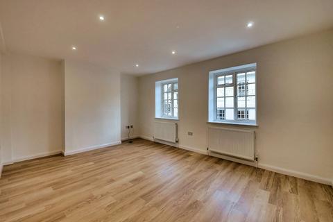 2 bedroom apartment for sale, Cricklade Street, Cirencester, Cotswold, GL7