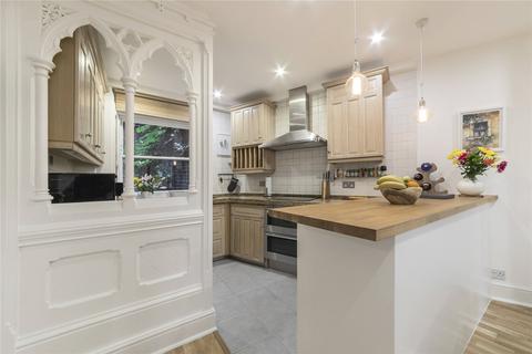 1 bedroom flat to rent, Fitzjohns Avenue, Hampstead, London, NW3