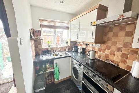 2 bedroom end of terrace house for sale, ADDLESTONE