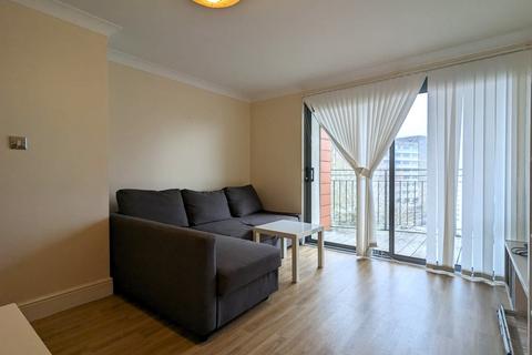 2 bedroom flat to rent - Blue Apartments, Broadway 19 Francis Road, Birmingham, B16