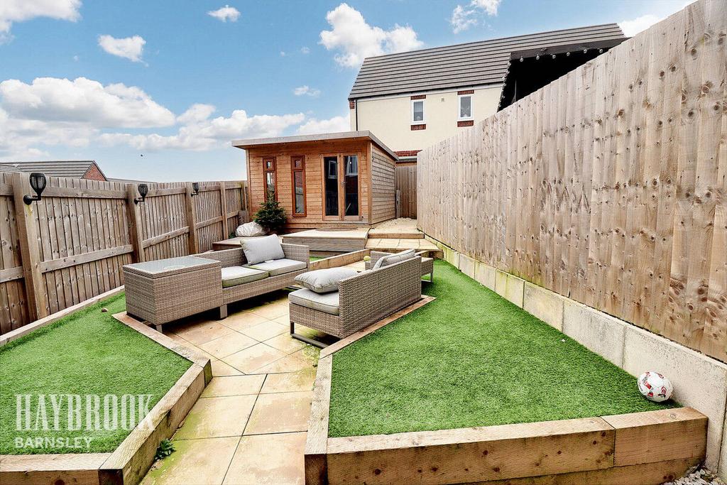 Wortley Avenue, Wombwell 2 bed terraced house for sale £150,000