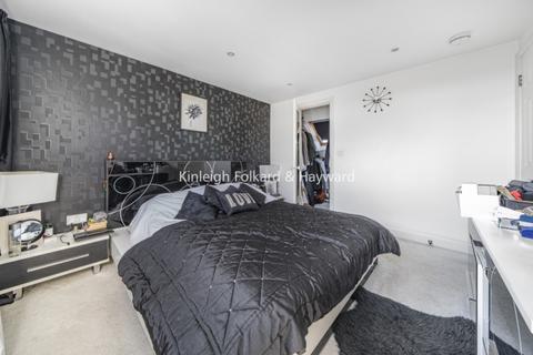 5 bedroom house to rent - Long Drive London W3
