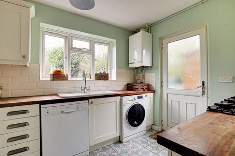 10 Southdown Road, Emmer Green, Reading, RG4 8RN