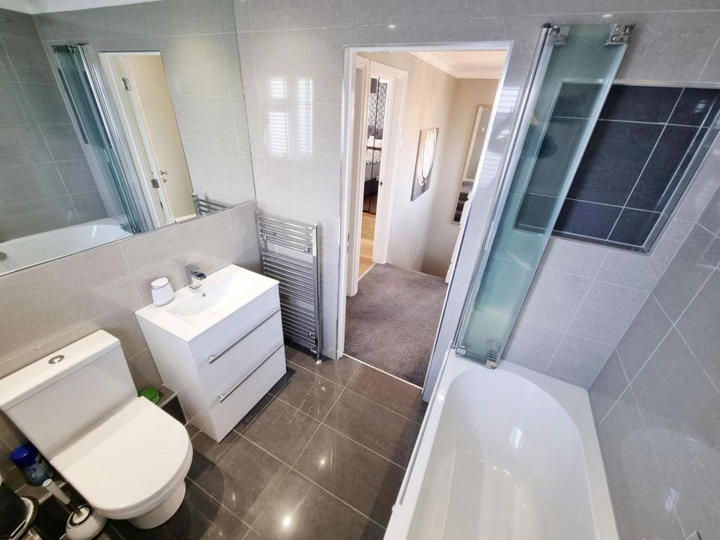 Family bathroom