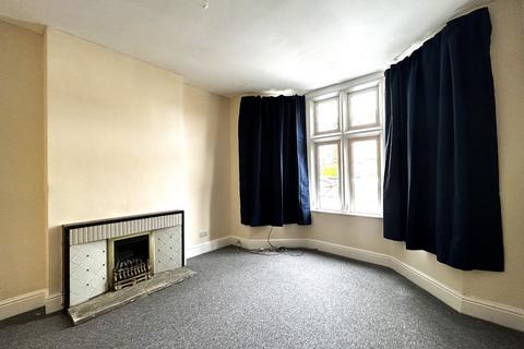 4 bedroom semi-detached house to rent, Marlborough Road, Banbury OX16