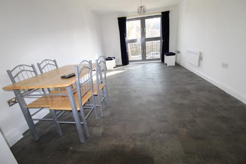 2 bedroom flat to rent - Ealing, W7
