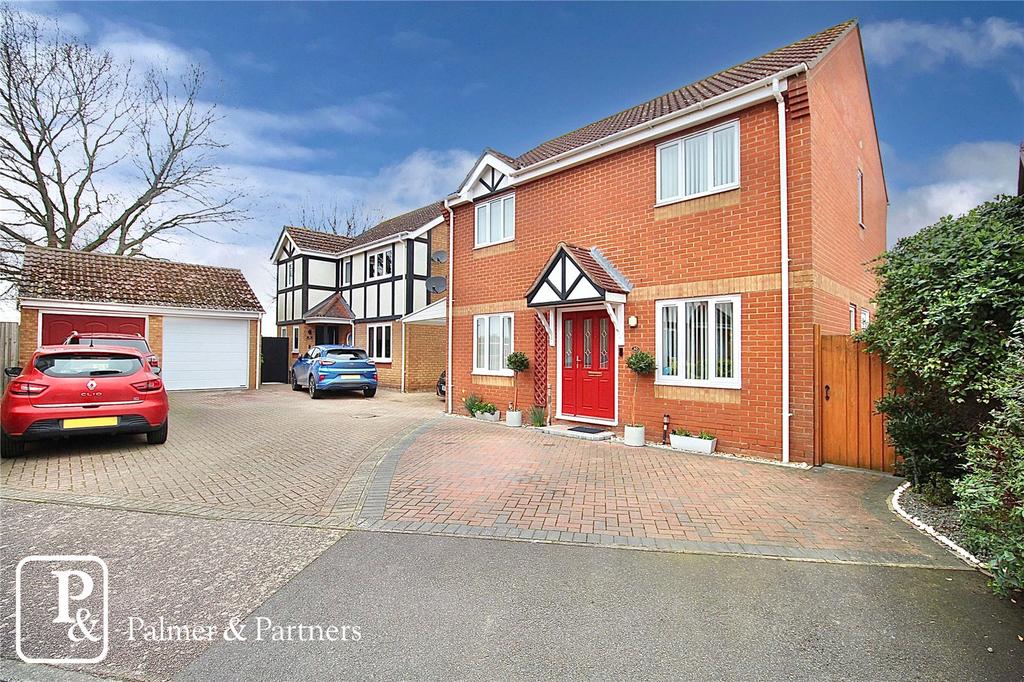 Thackeray Grove, Stowmarket, Suffolk... 4 bed detached house for sale