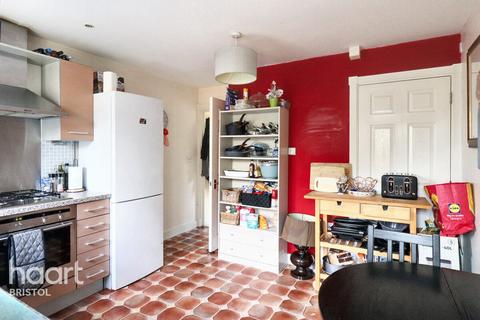 2 bedroom coach house for sale, St Marys Close, Bristol