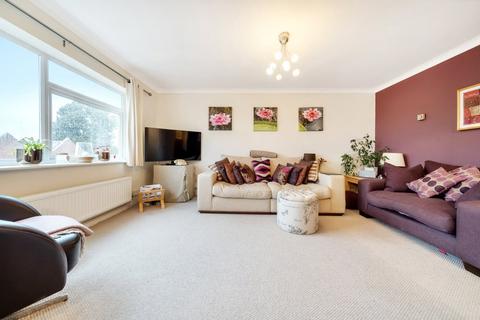 2 bedroom penthouse to rent, Thornton Close, Guildford, Surrey, GU2