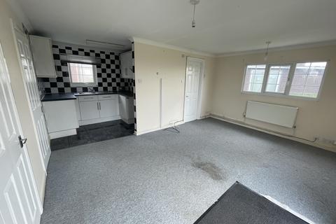 2 bedroom chalet for sale, Marine Parade, Sheerness ME12