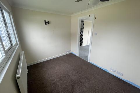 2 bedroom chalet for sale, Marine Parade, Sheerness ME12