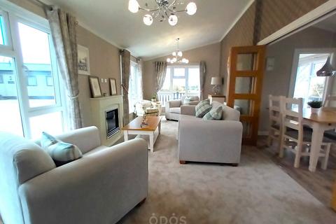 2 bedroom park home for sale - Cheltenham GL50