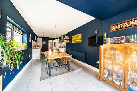 74 Beda Road, Cardiff, CF5 1LY