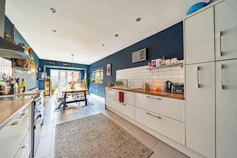 74 Beda Road, Cardiff, CF5 1LY