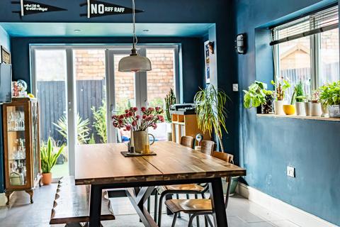 74 Beda Road, Cardiff, CF5 1LY