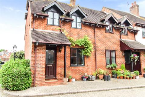 2 bedroom end of terrace house to rent, Coppercourt Leaze, Wimborne, Dorset, BH21