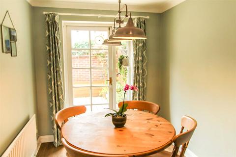 2 bedroom end of terrace house to rent, Coppercourt Leaze, Wimborne, Dorset, BH21