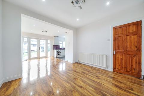 18 Windsor Gardens, Hayes, UB3 1QY