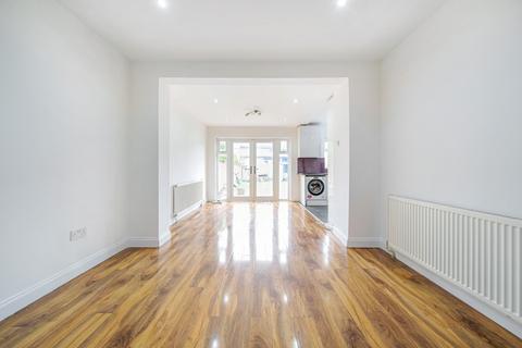 18 Windsor Gardens, Hayes, UB3 1QY