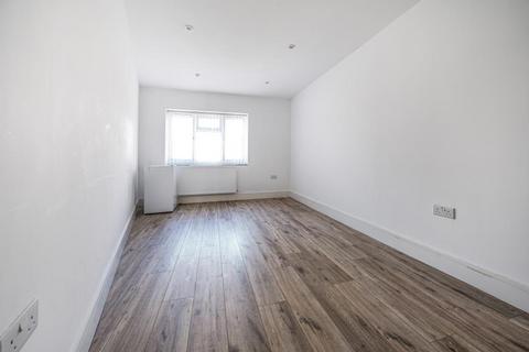 2 bedroom apartment to rent, Ascot,  Berkshire,  SL5