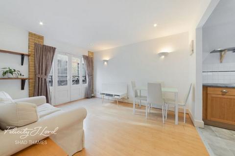 2 bedroom apartment for sale, Lion Court, Shand Street, SE1